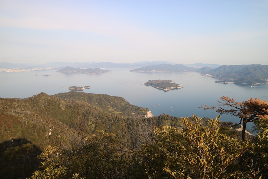 宮島の弥山から瀬戸内海を望む風景